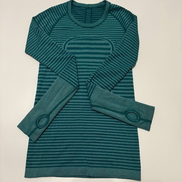 Like new Lululemon swiftly tech crew long sleeve shirt size 4 green - Picture 1 of 5